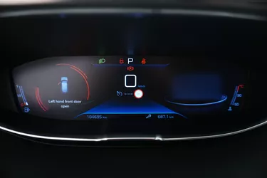 Peugeot 3008 Business EAT8 1.5 Diesel 131CV Automatico Interni