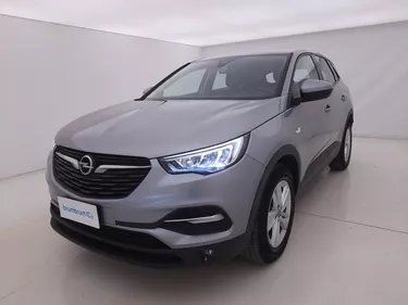 Opel Grandland Business Edition 1.5 Diesel 131CV Manuale Visione frontale