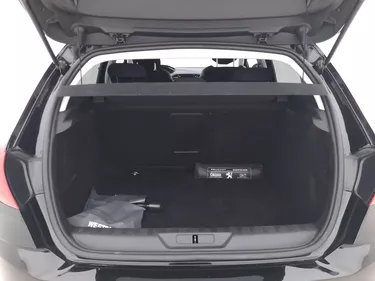 Peugeot 308 Allure Pack EAT8 1.5 Diesel 131CV Automatico Bagagliaio