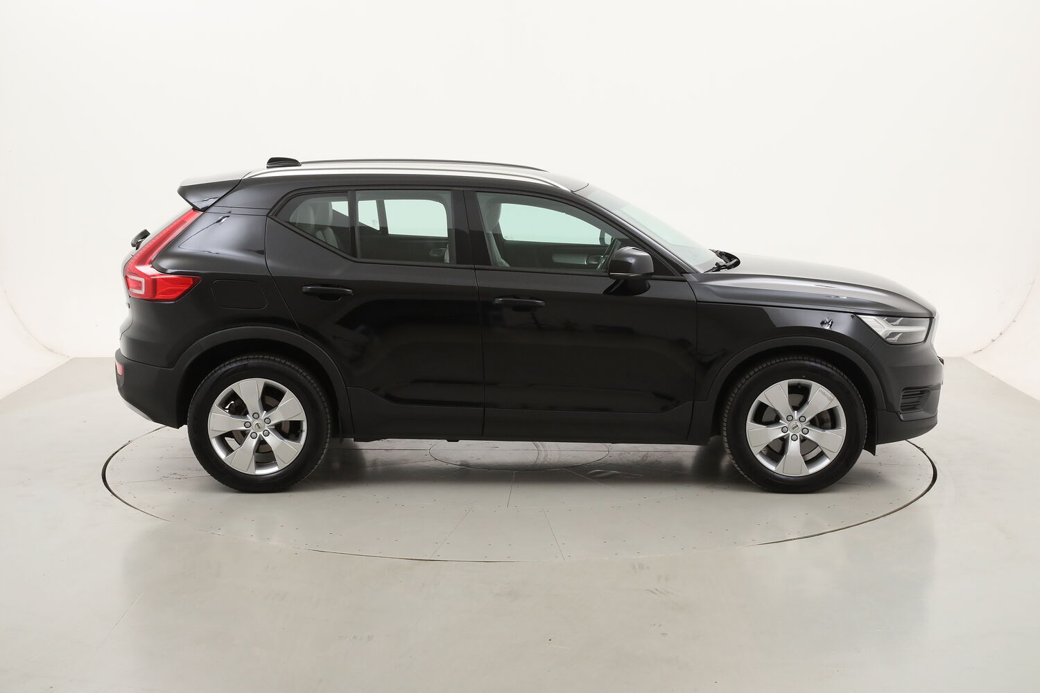 Volvo XC40 D3 Geartronic Business Plus AWD usata del 2020 con 98.954 km