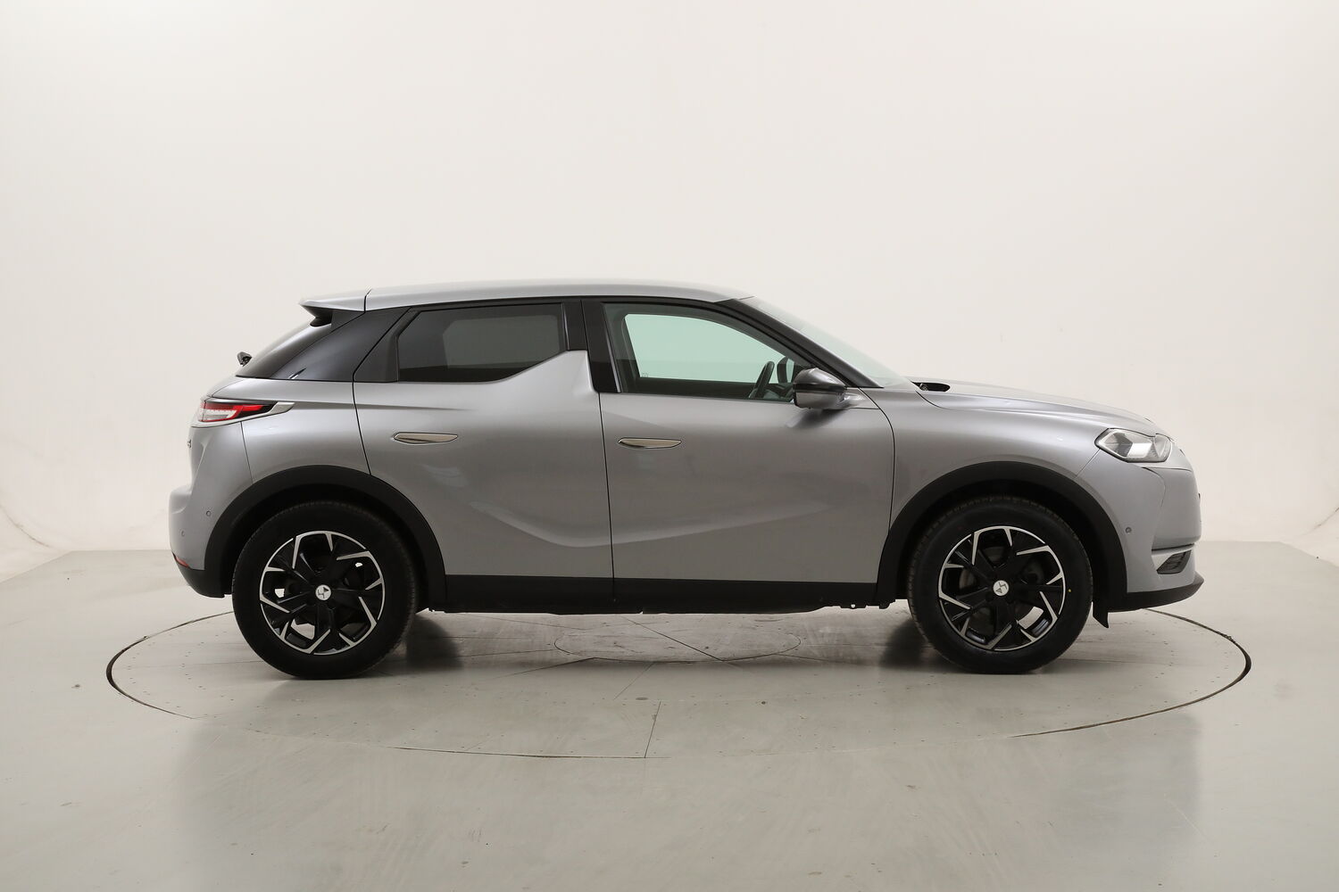 DS DS 3 Crossback So Chic usata del 2020 con 47.313 km