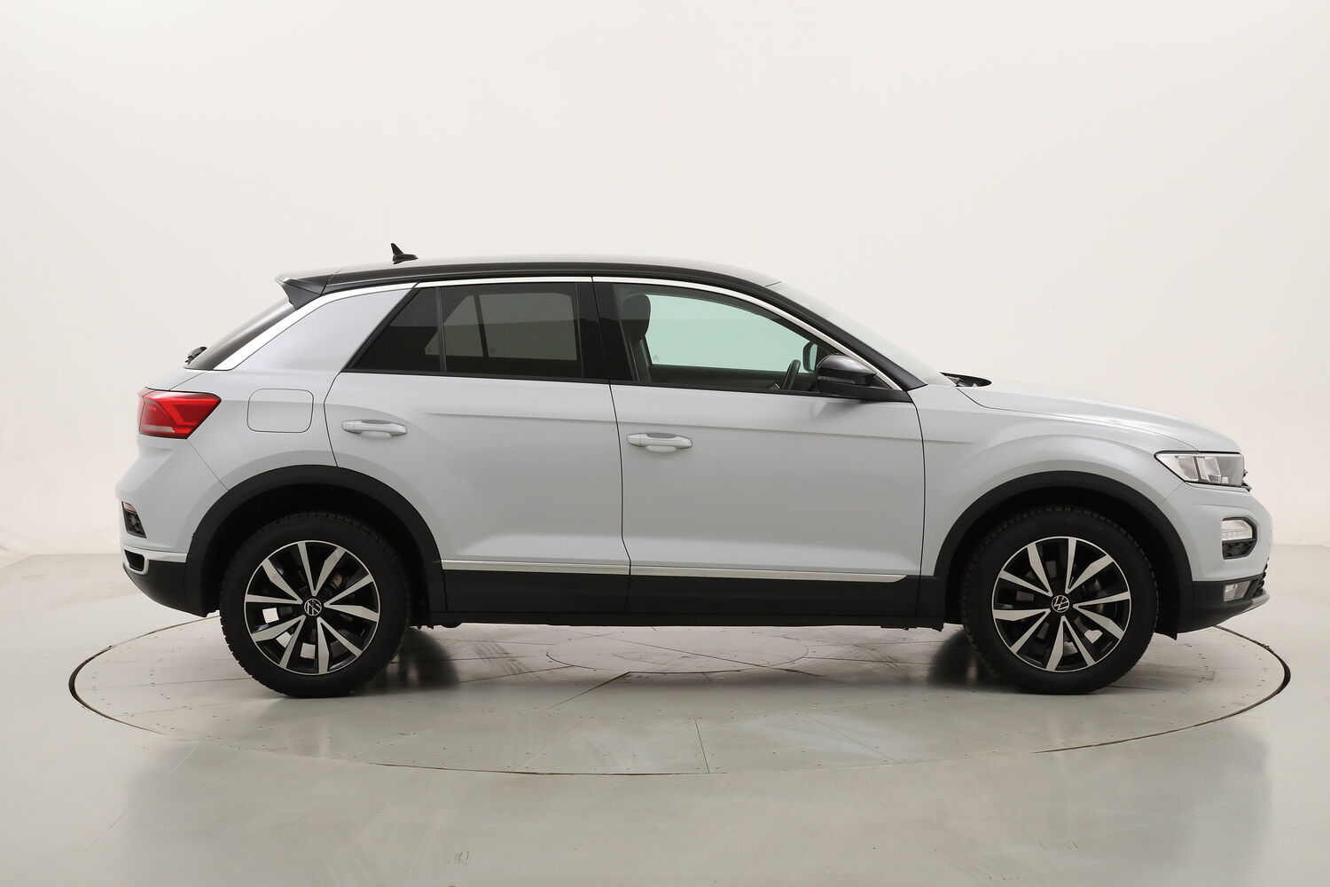 Volkswagen T-Roc Style DSG usata del 2021 con 69.789 km