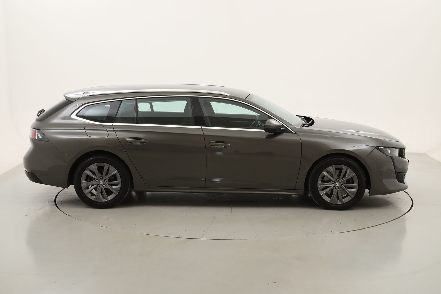 Peugeot 508 SW Business EAT8 usata del 2019 con 105.430 km