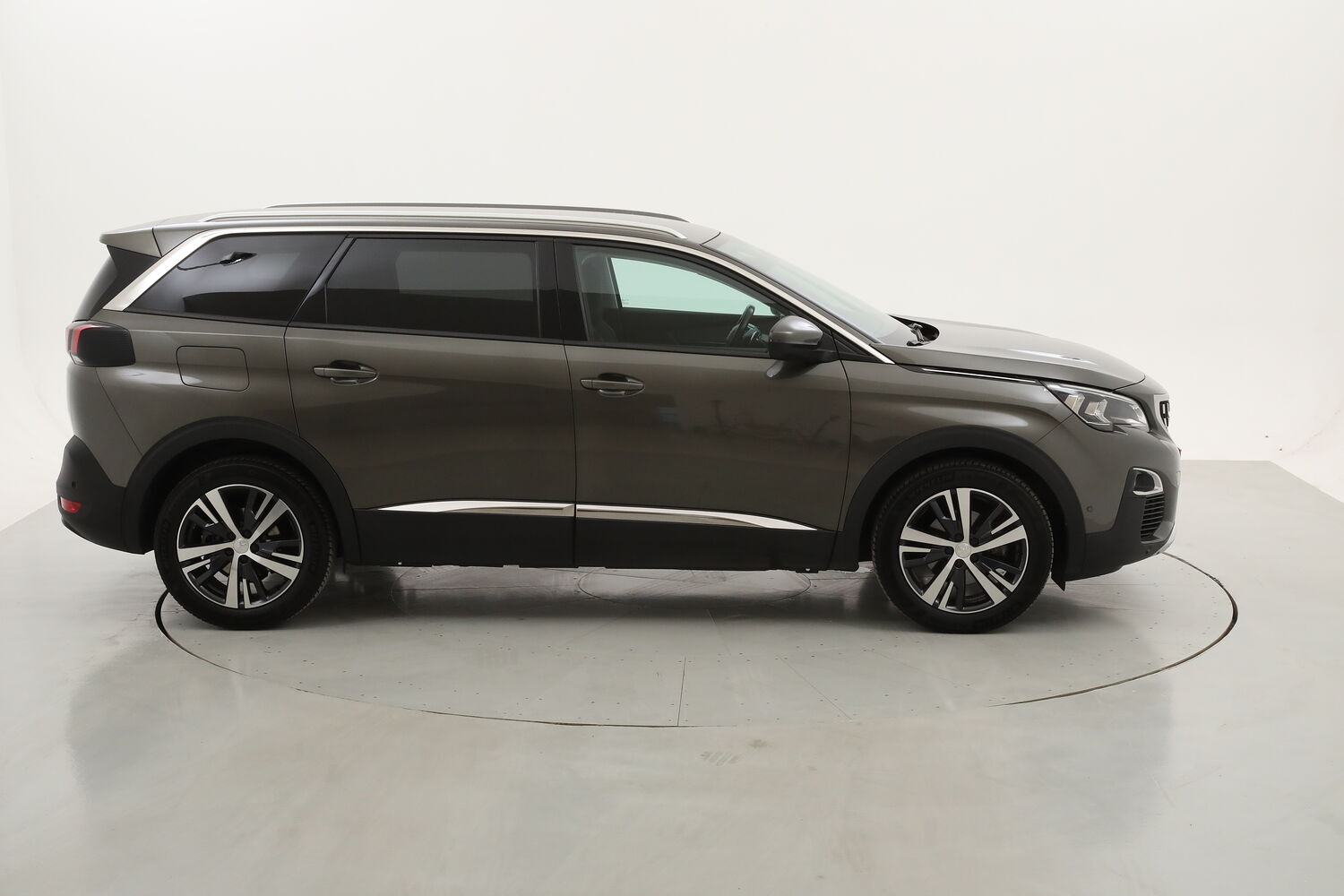 Peugeot 5008 Allure EAT8 - 7 posti usata del 2020 con 90.201 km