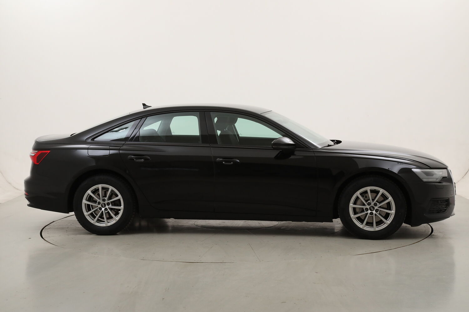 Audi A6 S Tronic Business usata del 2022 con 75.602 km
