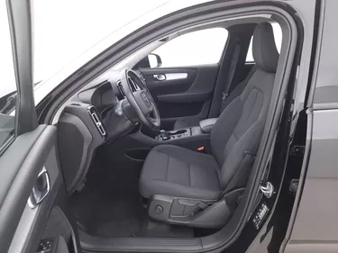 Volvo XC40 B4 Momentum Pro AWD Geartronic 2.0 Mild Hybrid 197CV Automatico Sedili