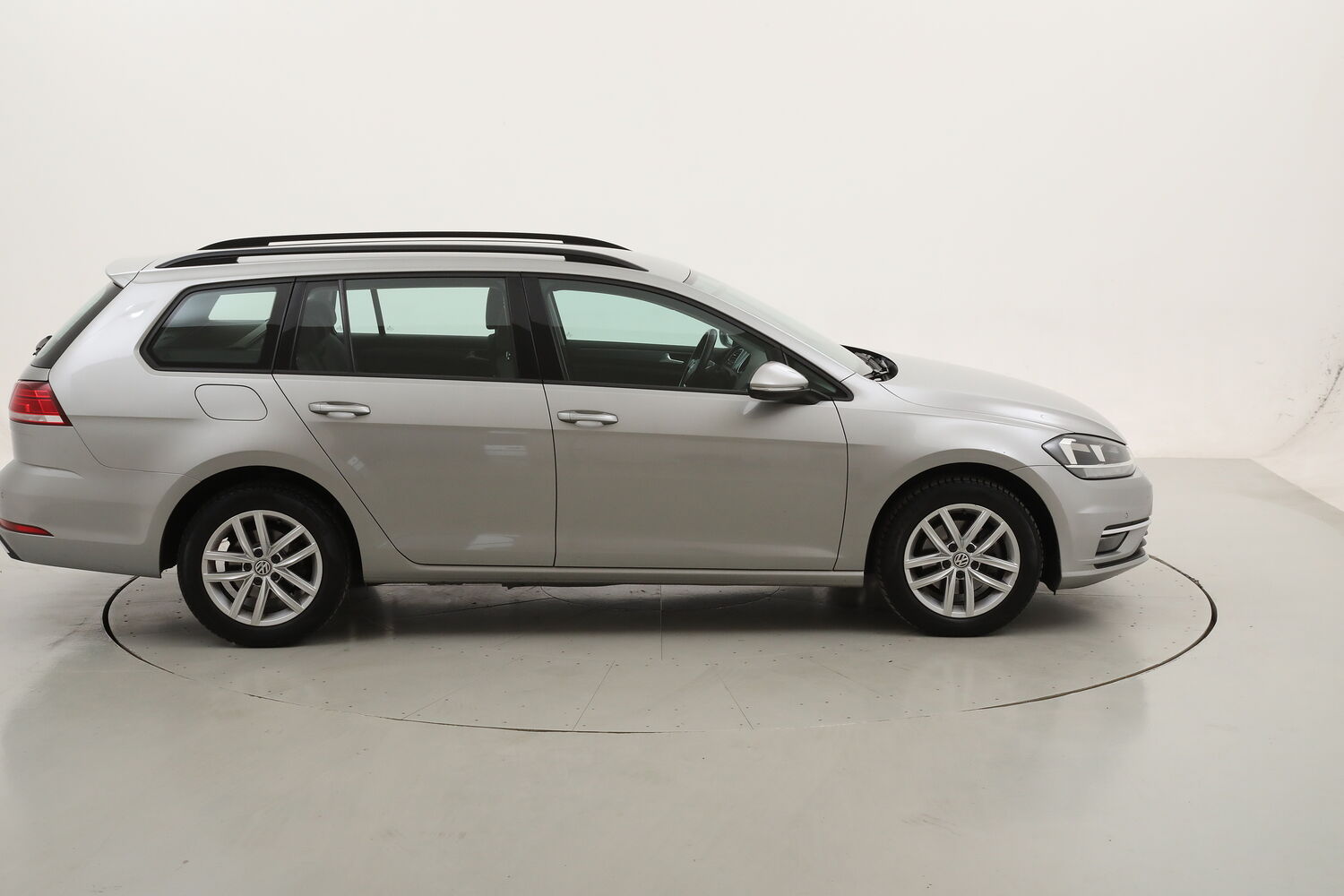 Volkswagen Golf Variant Variant Comfortline DSG usata del 2020 con 90.686 km