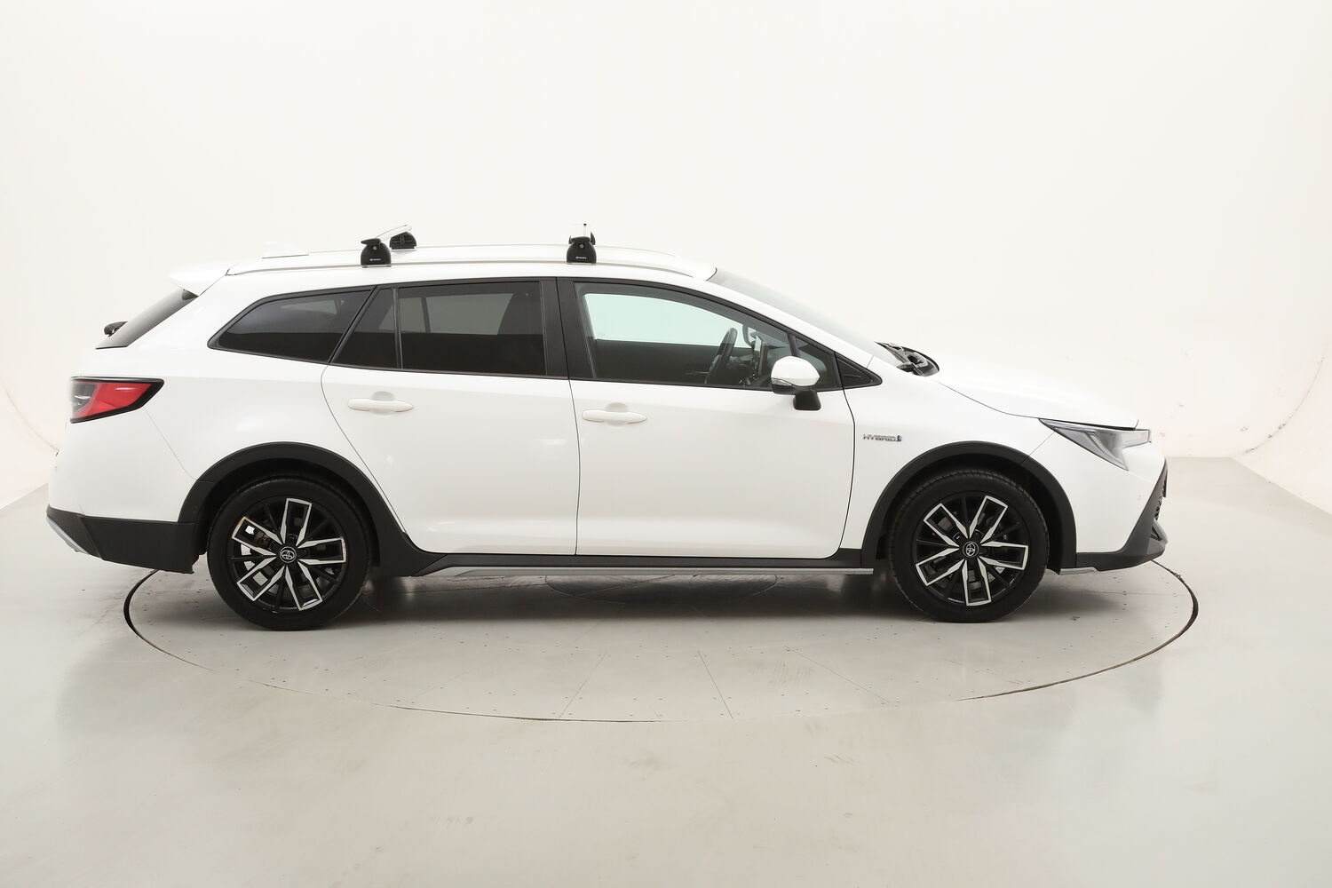 Toyota Corolla TS Hybrid TREK usata del 2021 con 90.639 km