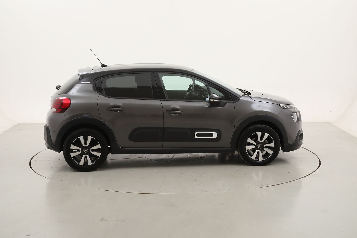 Citroen C3 Shine usata del 2023 con 21.003 km