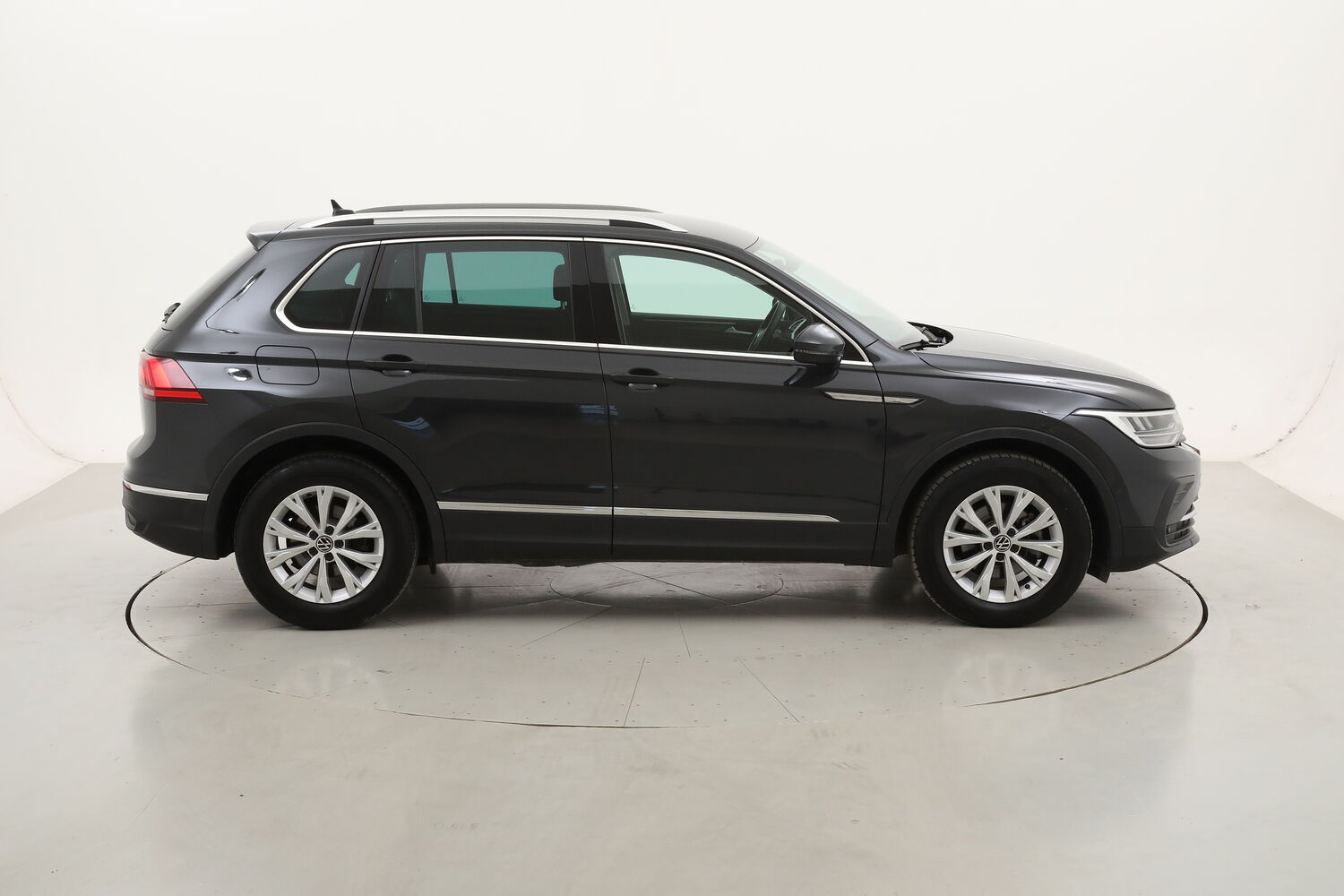 Volkswagen Tiguan Life DSG usata del 2022 con 24.261 km