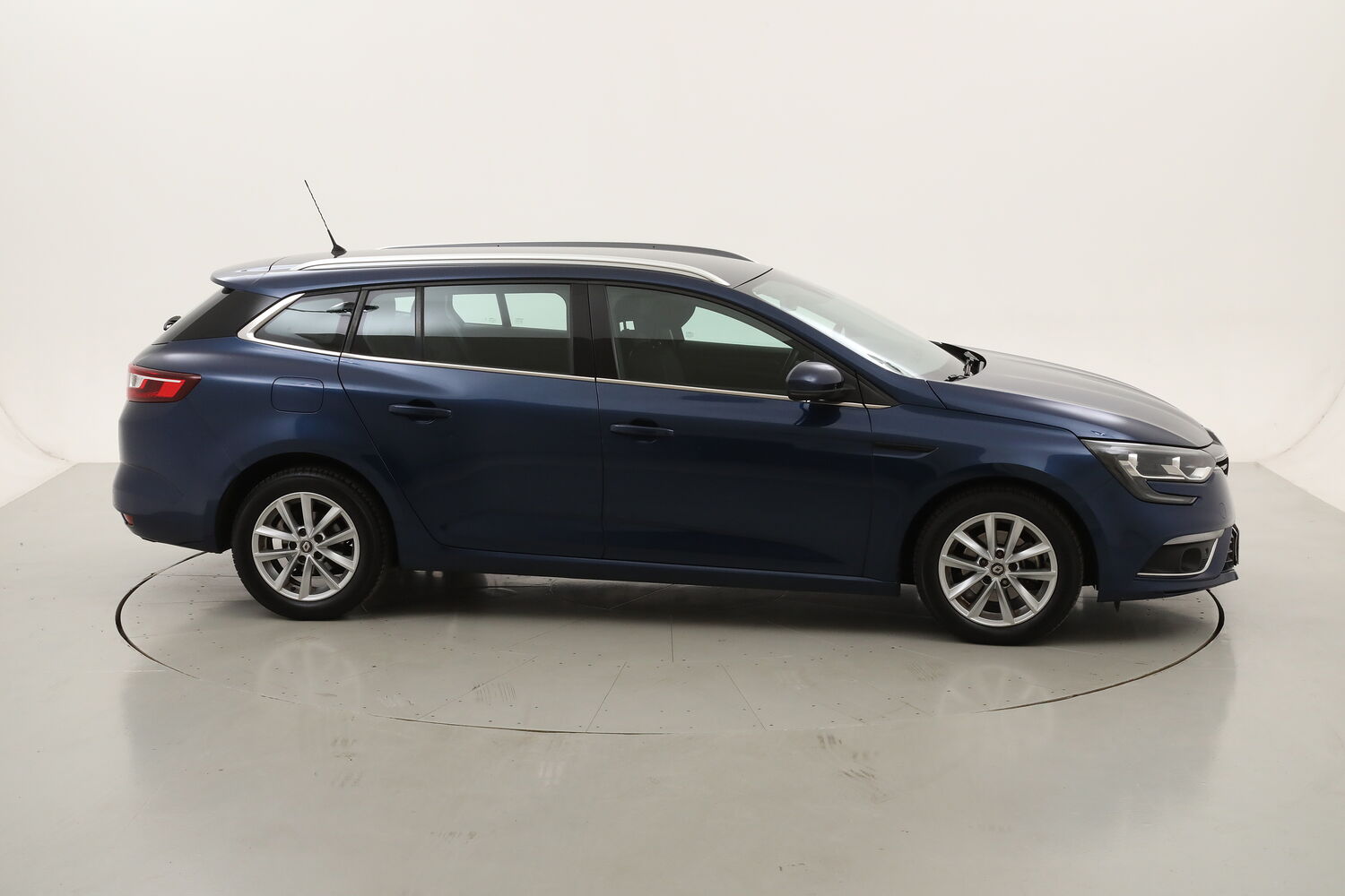 Renault Megane Sporter Business EDC usata del 2019 con 128.365 km