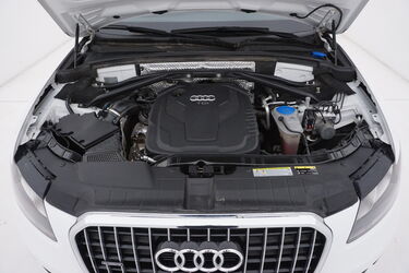 Vano motore di Audi Q5
