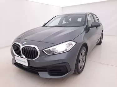 BMW Serie 1 118i Business Advantage 1.5 Benzina 140CV Manuale Visione frontale