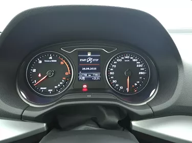 Audi Q2 Business S tronic 1.6 Diesel 116CV Automatico Interni