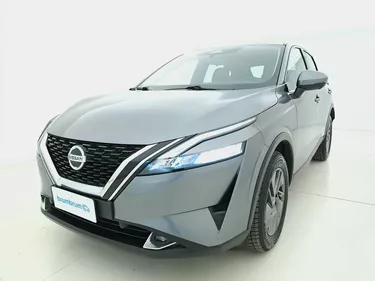 Nissan Qashqai Hybrid Business Xtronic 1.3 Mild Hybrid 158CV Automatico Visione frontale
