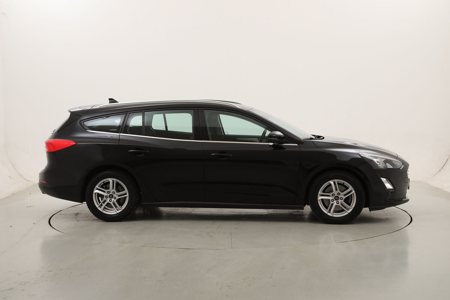 Ford Focus SW Business usata del 2022 con 93.916 km