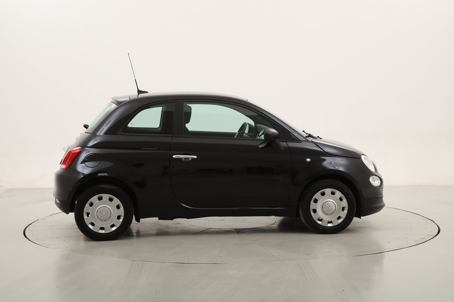 Fiat 500 Hybrid Cult usata del 2021 con 13.325 km