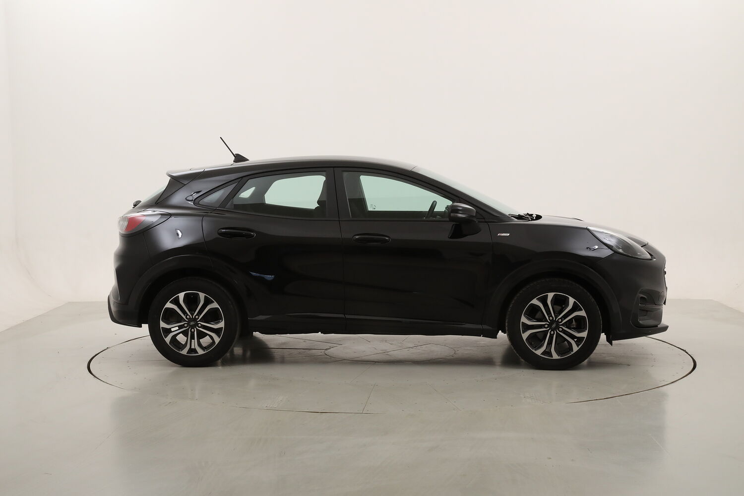 Ford Puma Hybrid ST-Line aut. usata del 2023 con 117.802 km