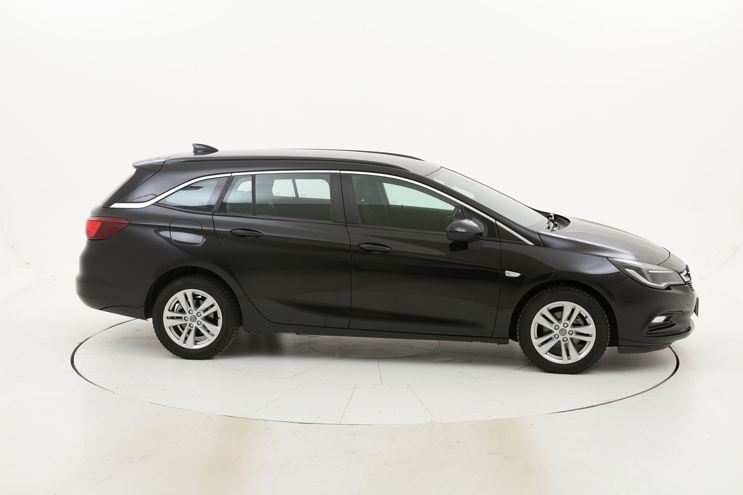 Opel Astra usata del 2017 con 90.309 km