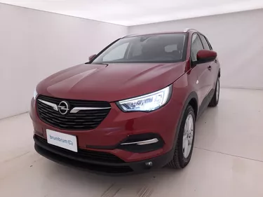 Opel Grandland Business 1.5 Diesel 131CV Manuale Visione frontale
