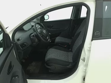 Lancia Ypsilon Hybrid Silver 1.0 Mild Hybrid 69CV Manuale Sedili
