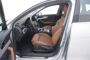 Audi A4 allroad 40 TDI Identity Contrast S tronic 2.0 Mild Hybrid 204CV Automatico Sedili