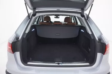 Audi A4 allroad 40 TDI Identity Contrast S tronic 2.0 Mild Hybrid 204CV Automatico Bagagliaio