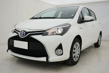Visione frontale di Toyota Yaris