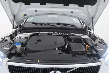 Volvo XC40 B4 Momentum Pro AWD Geartronic 2.0 Mild Hybrid 197CV Automatico Vano motore