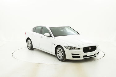 Jaguar XE usata del 2016 con 74.667 km