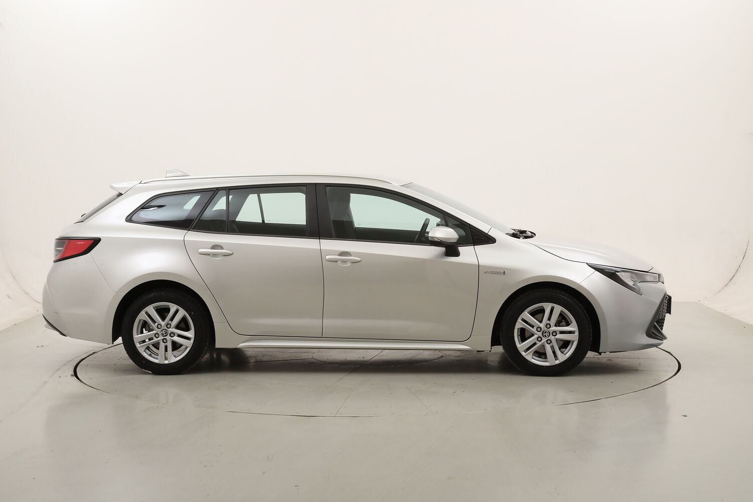 Toyota Corolla Hybrid Business usata del 2021 con 106.069 km