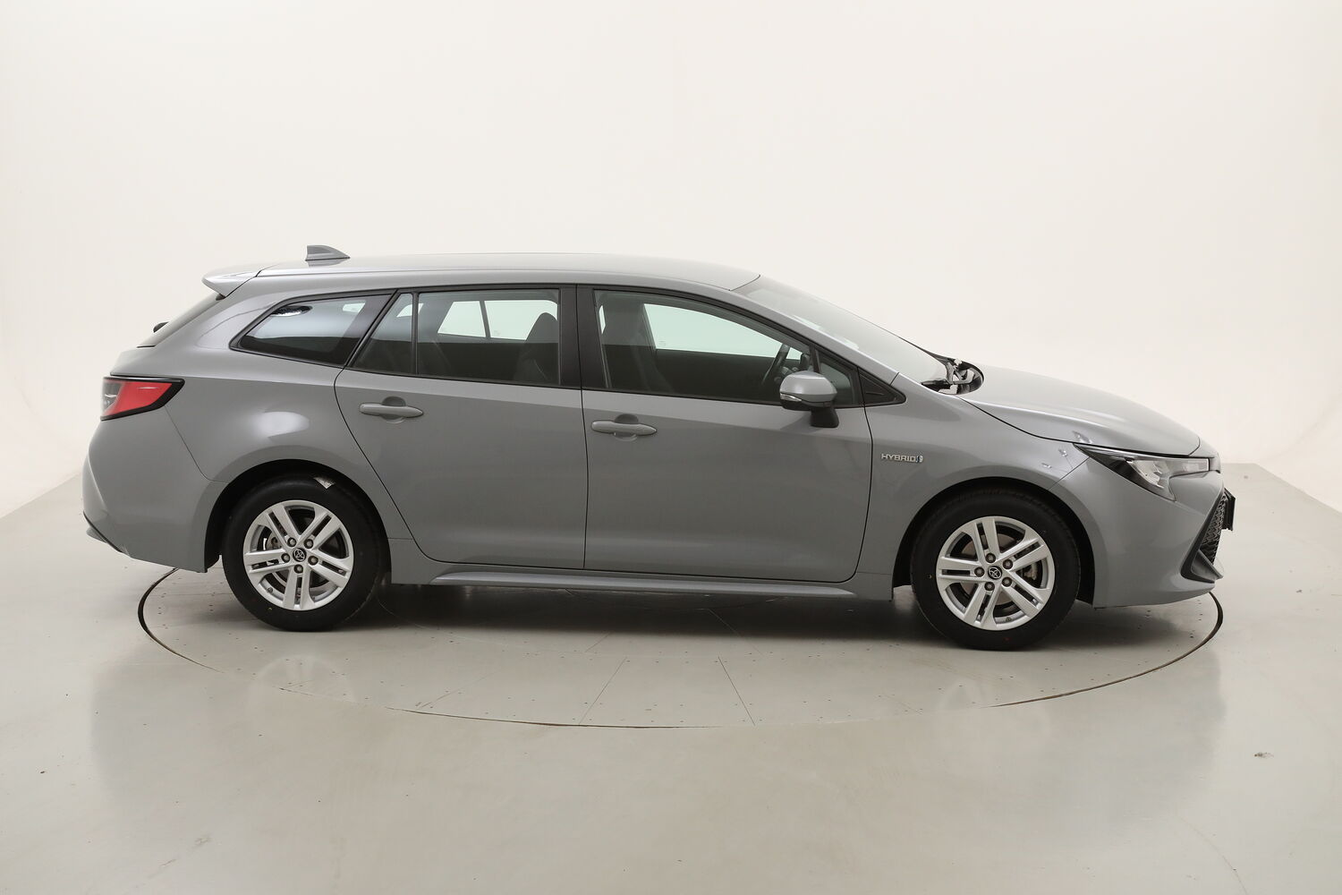 Toyota Corolla TS Hybrid Business usata del 2019 con 85.628 km