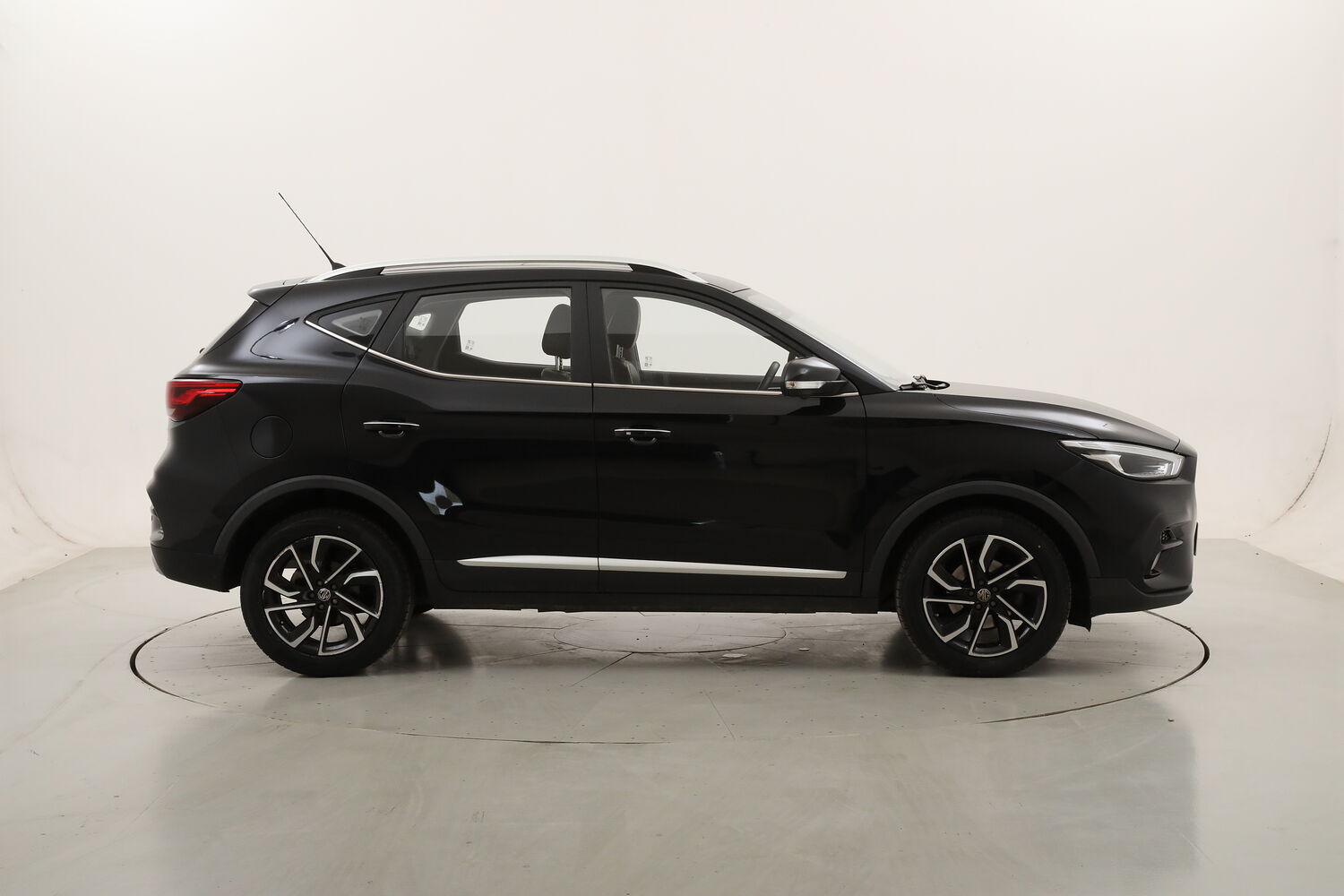 MG ZS Luxury usata del 2022 con 74.848 km