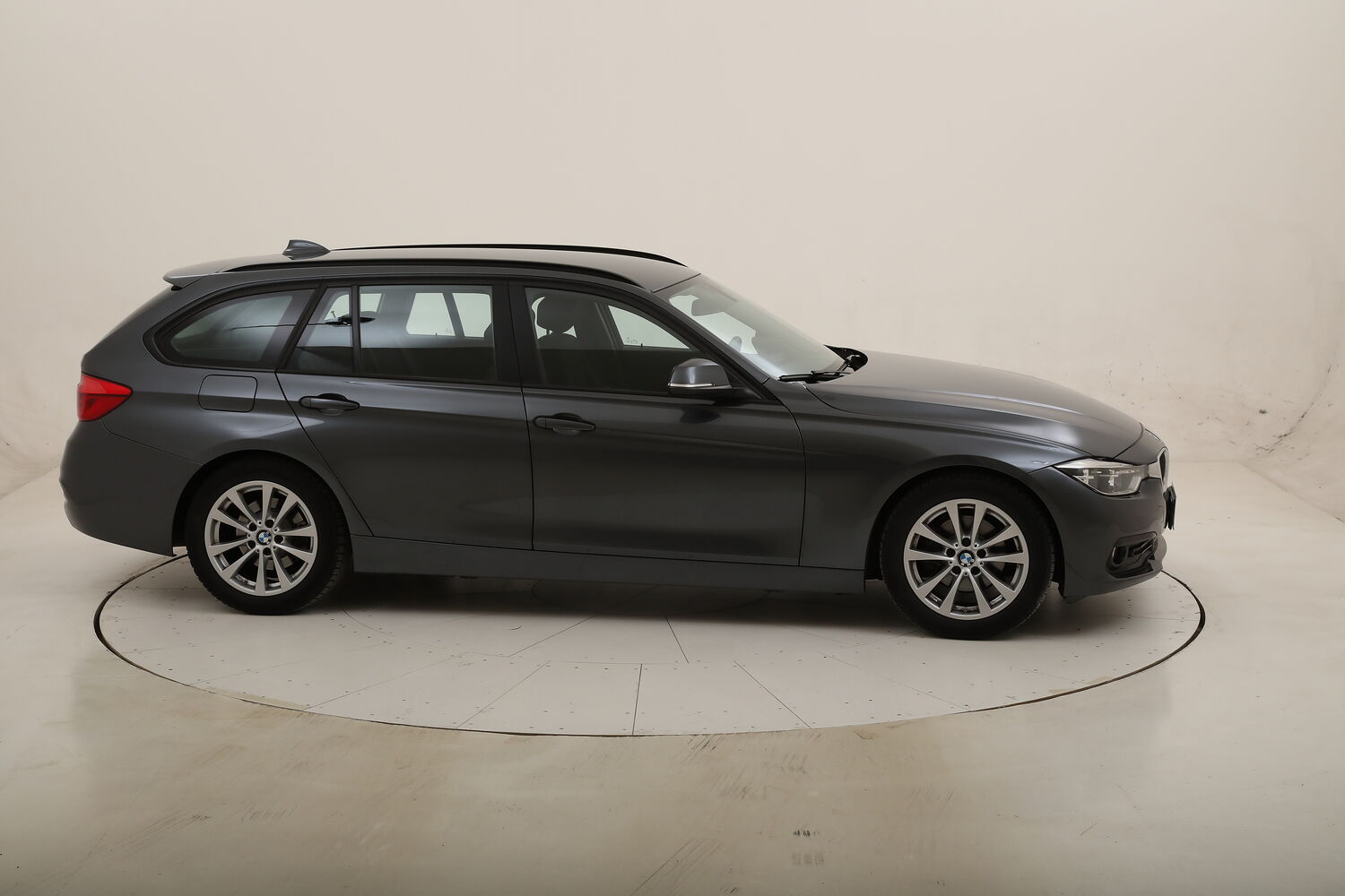 BMW Serie 3 320d Touring Business Advantage usata del 2019 con 102.357 km