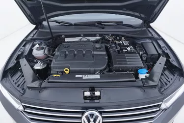 Volkswagen Passat Variant Business DSG 2.0 Diesel 150CV Automatico Vano motore