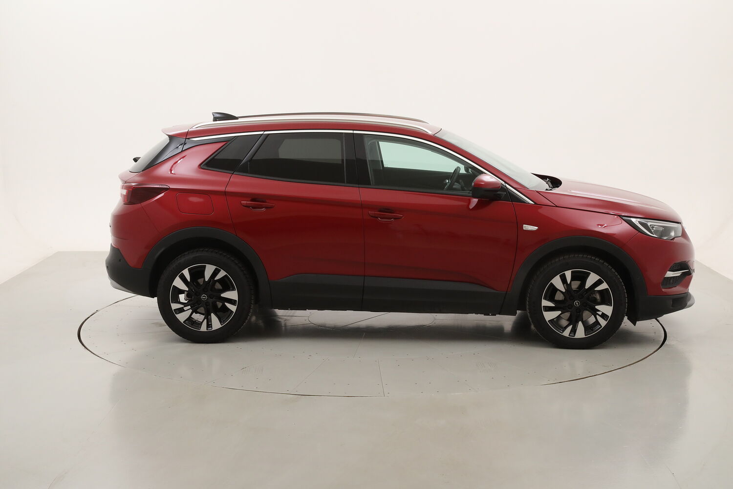 Opel Grandland Elegance usata del 2021 con 108.486 km