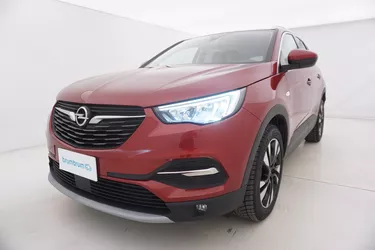 Opel Grandland Elegance 1.5 Diesel 131CV Manuale Visione frontale
