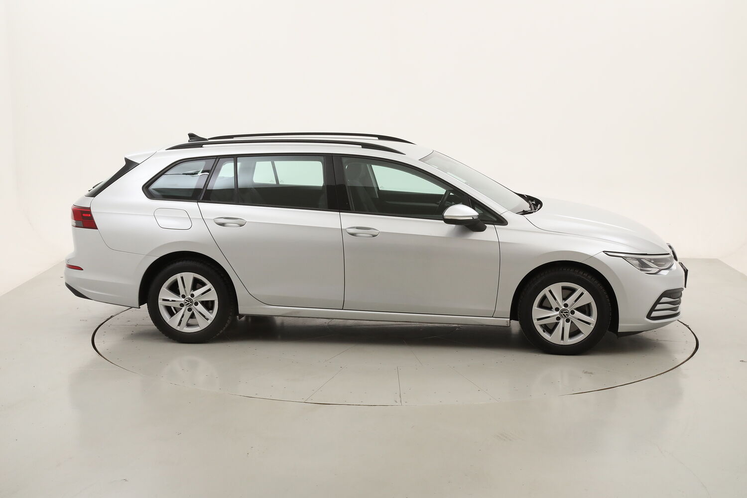 Volkswagen Golf Variant Variant Life DSG usata del 2021 con 111.771 km