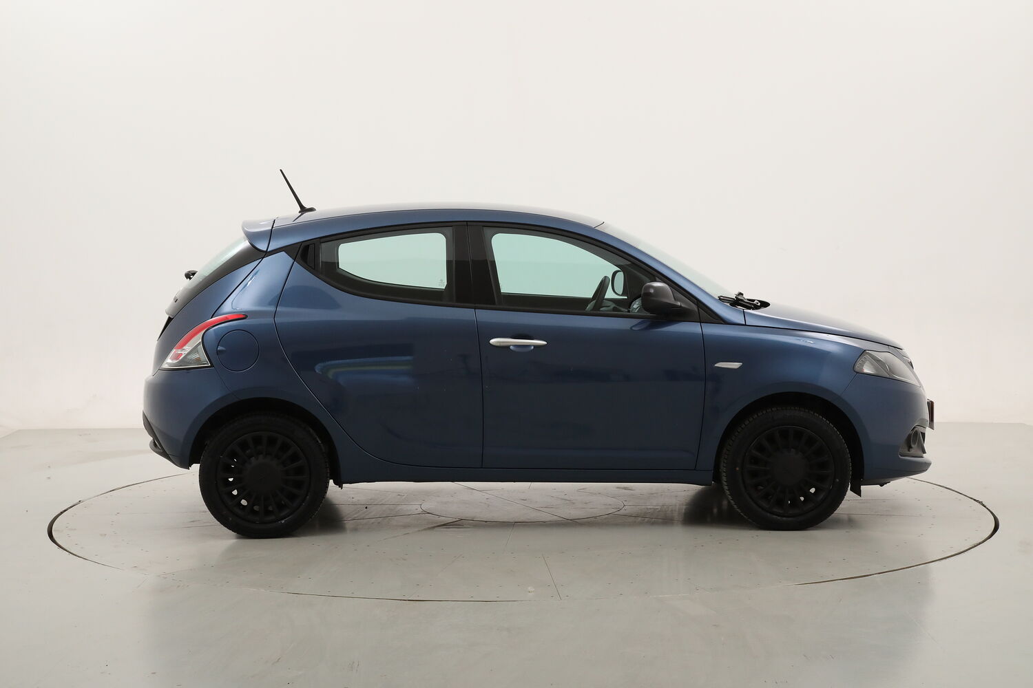 Lancia Ypsilon Hybrid Ecochic Silver usata del 2021 con 35.540 km