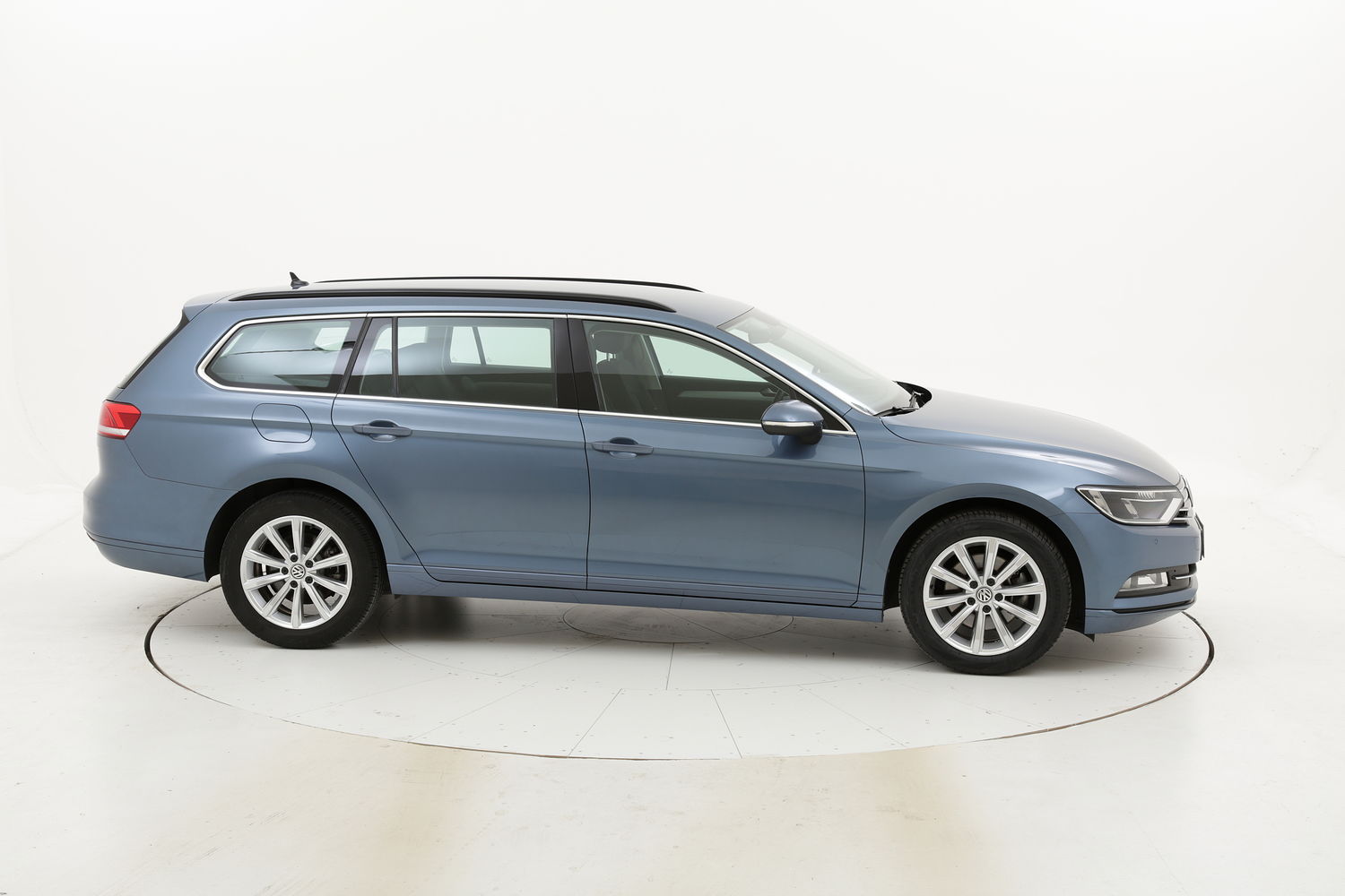 Volkswagen Passat usata del 2017 con 84.720 km