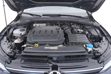 Volkswagen Golf Life DSG 2.0 Diesel 150CV Automatico Vano motore