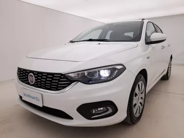 Fiat Tipo Easy 4 porte 1.6 Diesel 120CV Manuale Visione frontale