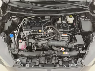 Toyota Yaris Hybrid Business 1.5 Full Hybrid 116CV Automatico Vano motore