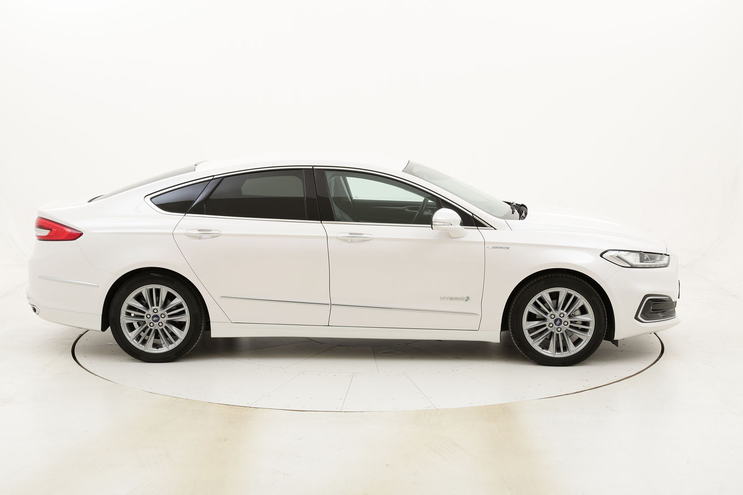 Ford Mondeo Hybrid Vignale usata del 2019 con 7.264 km