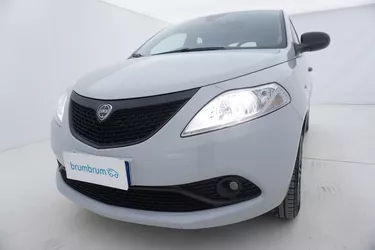 Lancia Ypsilon Elefantino Blu 1.2 Benzina 69CV Manuale Visione frontale