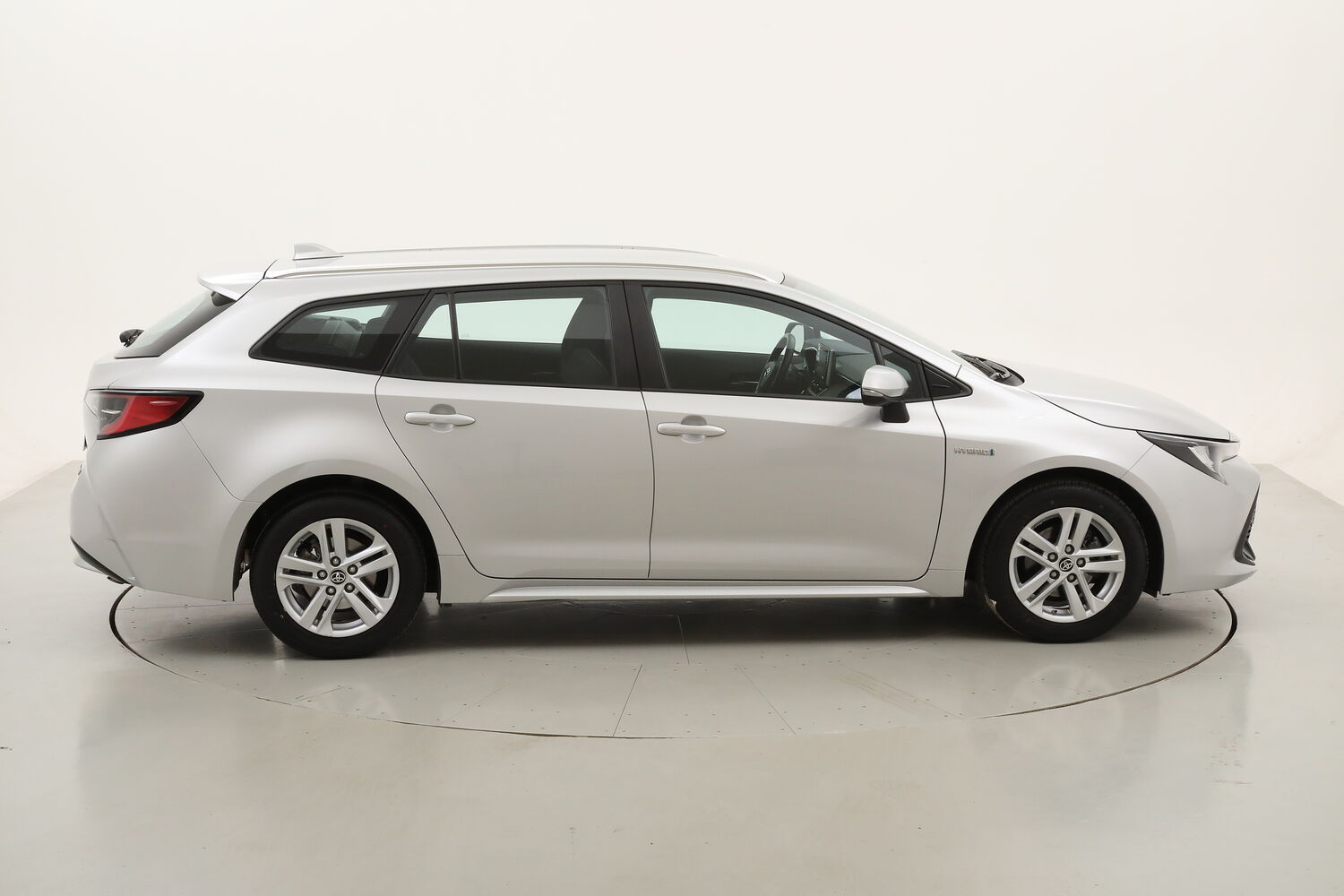 Toyota Corolla TS Hybrid Business usata del 2021 con 98.053 km