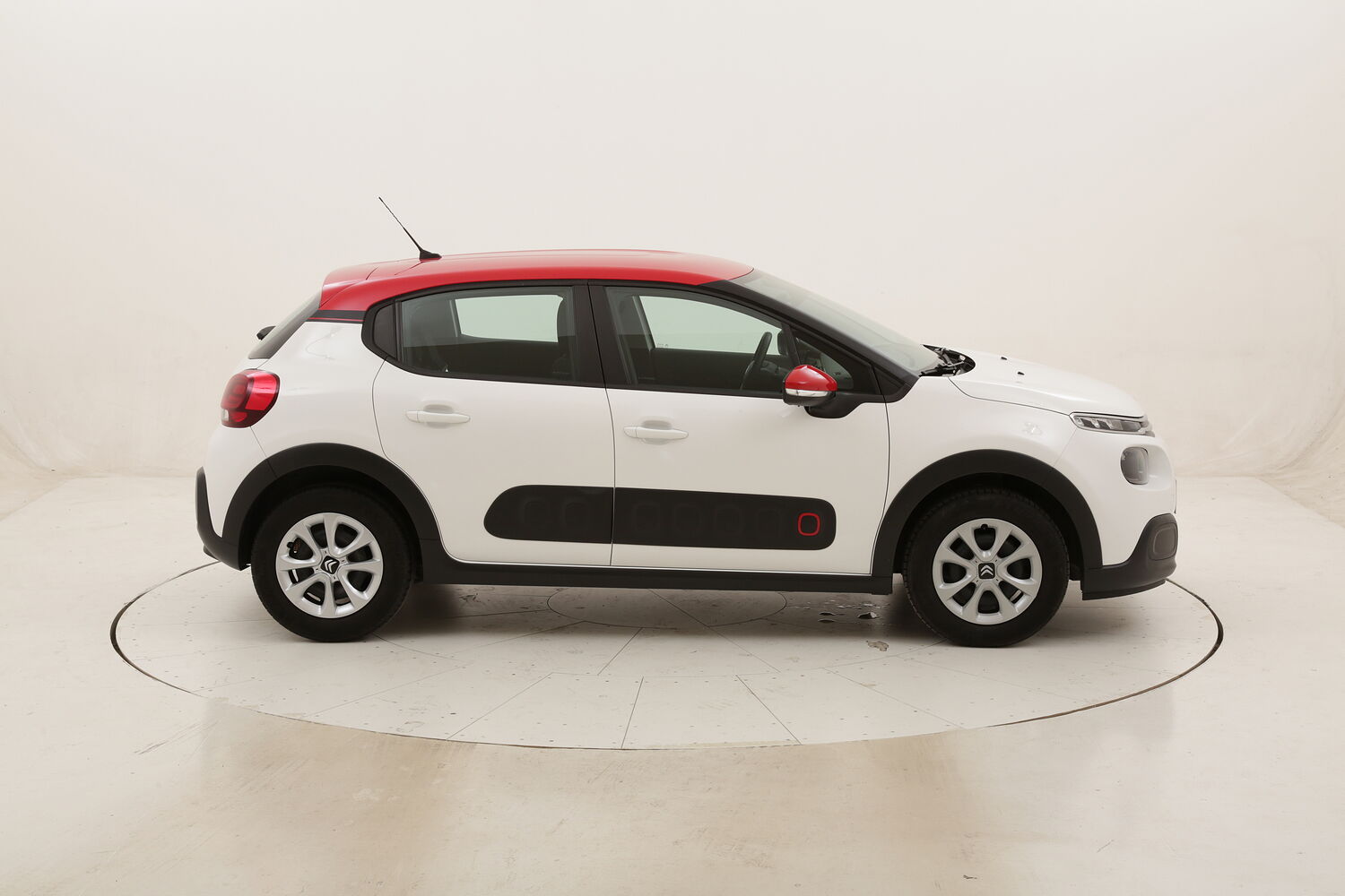 Citroen C3 Feel usata del 2019 con 23.263 km