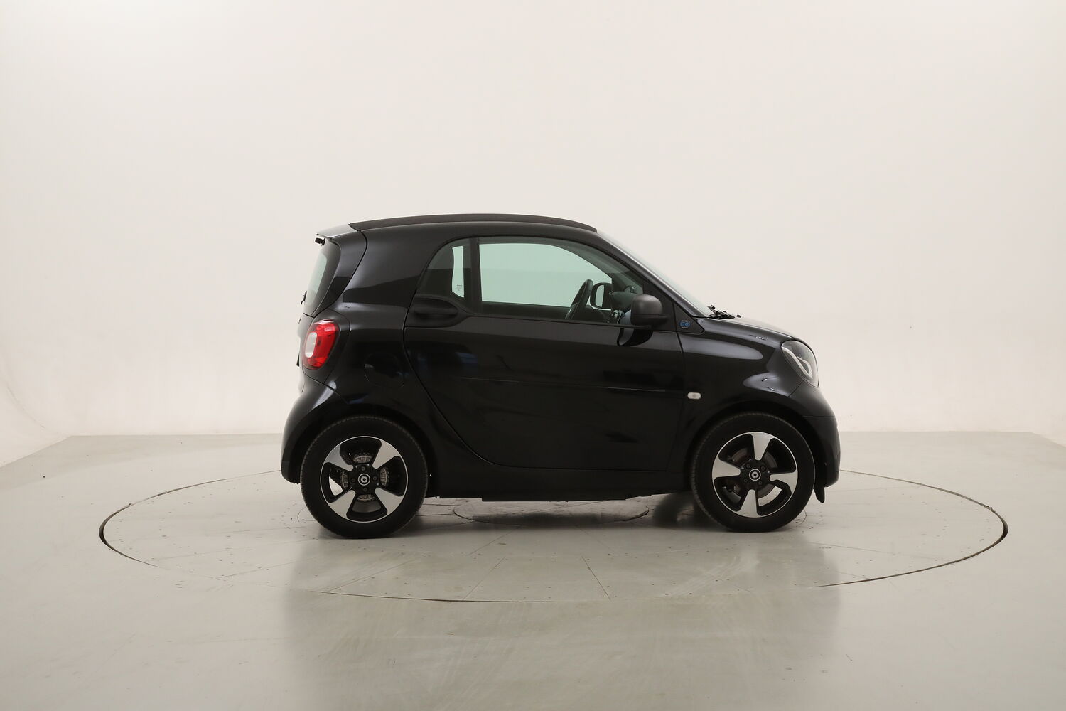 Smart Fortwo Passion usata del 2022 con 57.893 km