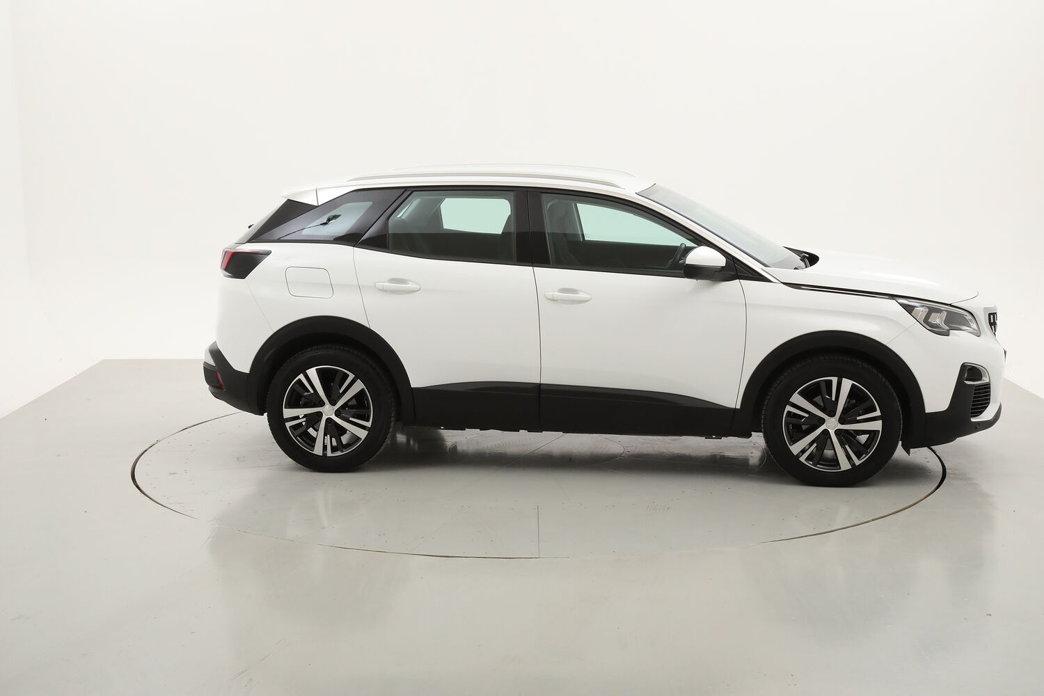 Peugeot 3008 Business EAT8 usata del 2020 con 113.311 km