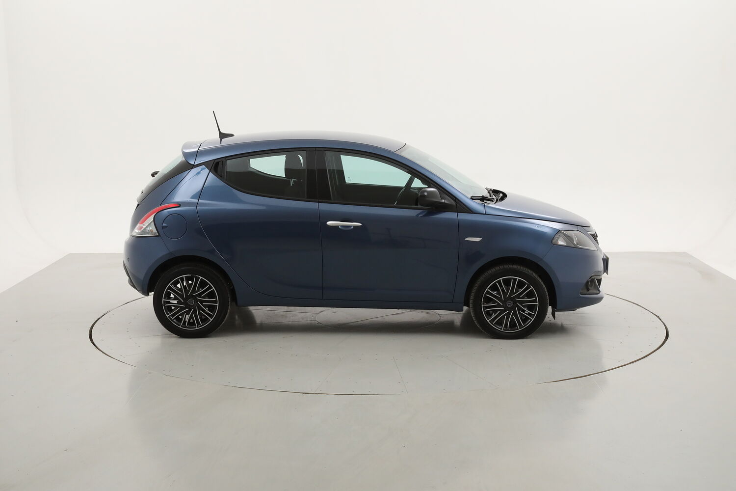 Lancia Ypsilon Hybrid Gold usata del 2022 con 45.403 km